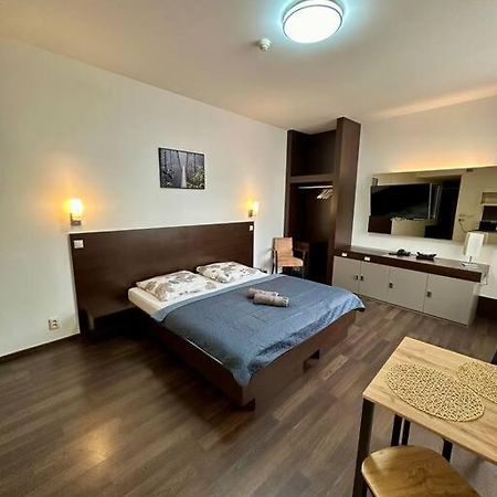 Apartman Priamo Na Hlavnej Ulici Кошице Екстериор снимка