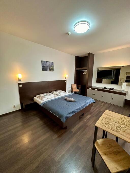 Apartman Priamo Na Hlavnej Ulici Кошице Екстериор снимка